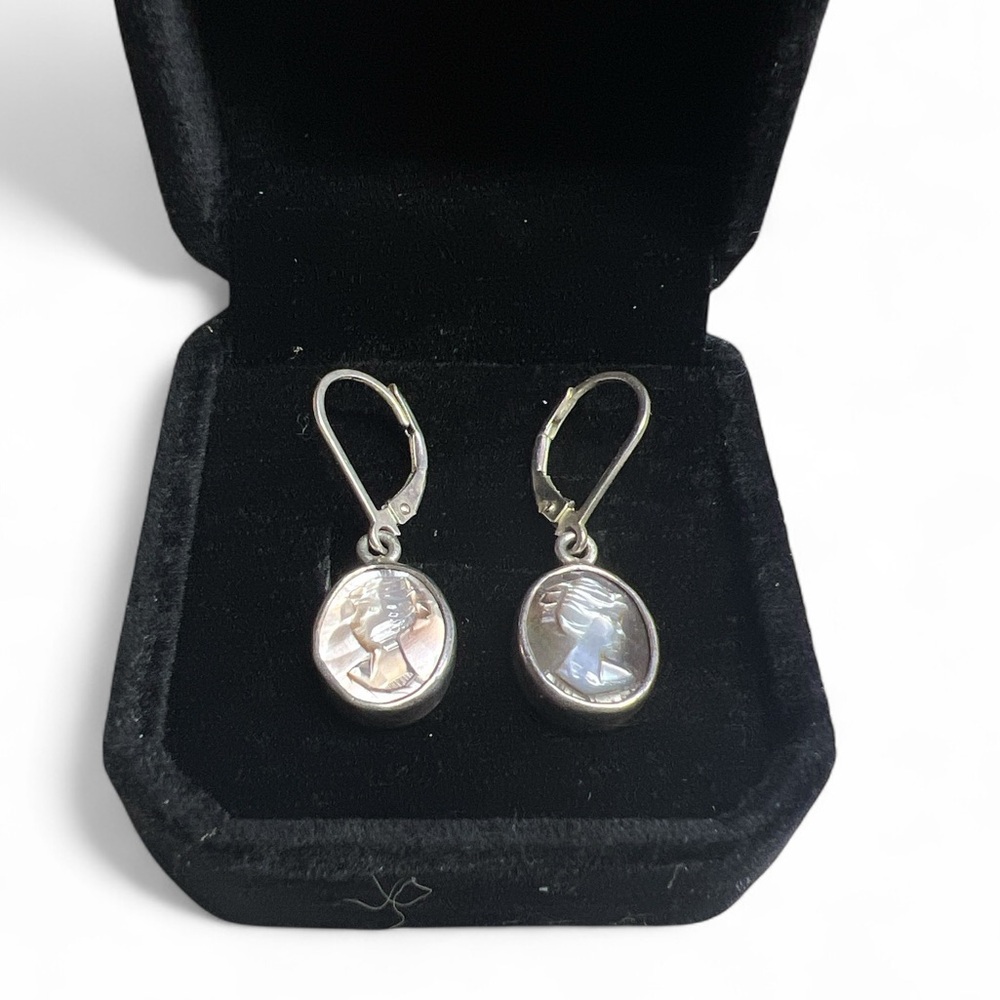 Vintage Harlene Korey Kalibre Cameo Sterling Silver‎ Mother of Pearl Earrings